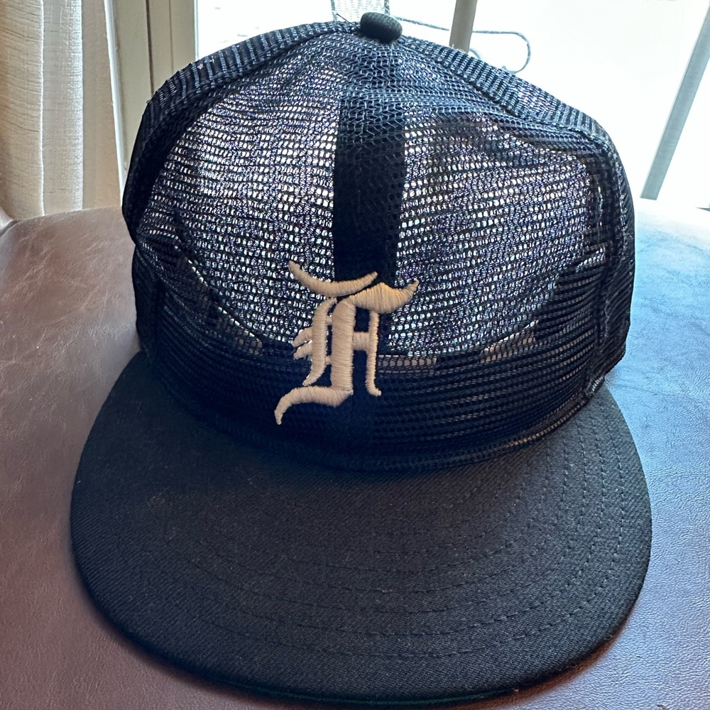 Fear of God x New Era full mesh black with green uv